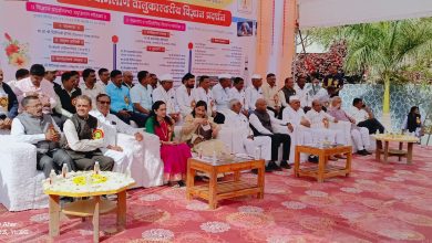 β : ताहाराबाद :⇔"विज्ञान प्रदर्शनाच्या माध्यमातून  विद्यार्थ्यांच्या कलागुणांना चांगला वाव मिळतो"-आमदार दिलीप बोरसे ( प्रतिनिधी : डॉ प्रसाद सोनवणे )