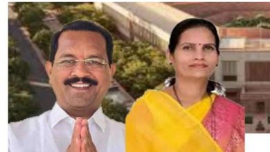 β : नाशिक :⇔दिंडोरी लोकसभा मतदारसंघात भास्कर भगरे हे ‘जायंट किलर’ठरले, तर डॉ. भारती पवार एक लाखहून अधिक मतांनी पराभूत-(प्रतिनिधी : डॉ. भागवत महाले)