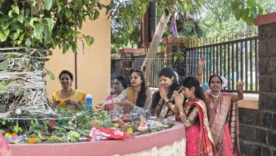 🅱️: नाशिक:⇔ सत्यवान आणि सावित्रीचे प्रतिक"वटपौर्णिमा"आधुनिक युगातही मोठ्या श्रद्धेने महाराष्ट्रभर साजरी, कुटुंब व्यवस्थेला बळकटी मिळणार !-(प्रतिनिधी-वैशाली महाले)