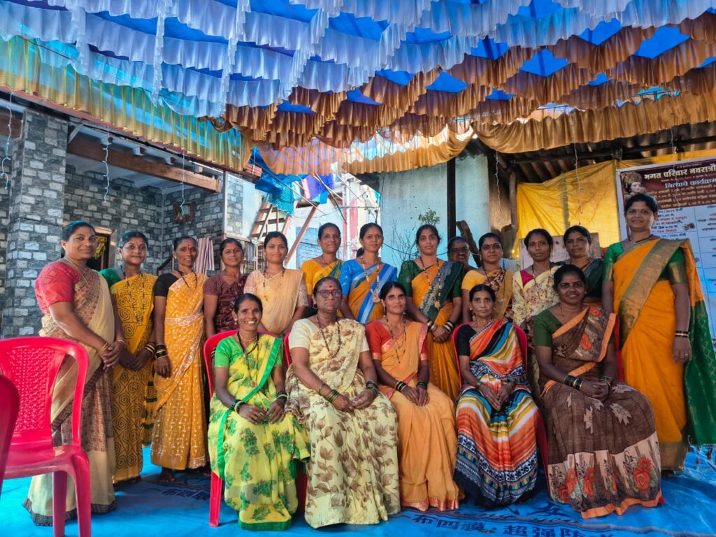 "भिलजी गावात भगत परिवार तर्फे नवरात्रोत्सवाचा उत्साह : महिलांचा उत्स्फूर्त सहभाग, परंपरेचा सन्मान" फोटो 2 उरण 30 ०९ २०२५