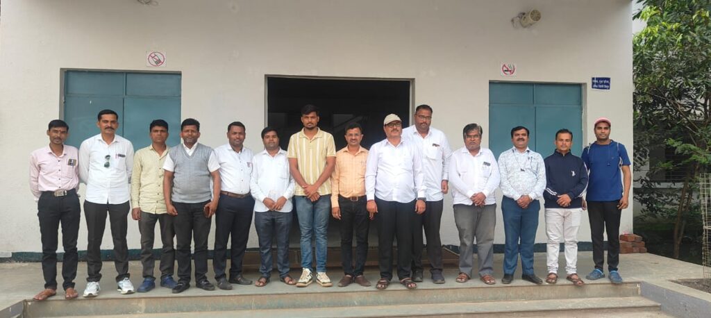 आदिवासी विकास विभाग कर्मचारी संघटना : कळवण प्रकल्प नवीन कार्यकारिणी २०२५-२७ सर्वानुमते निवड फोटो १ बोरगाव २१ ९ २०२५