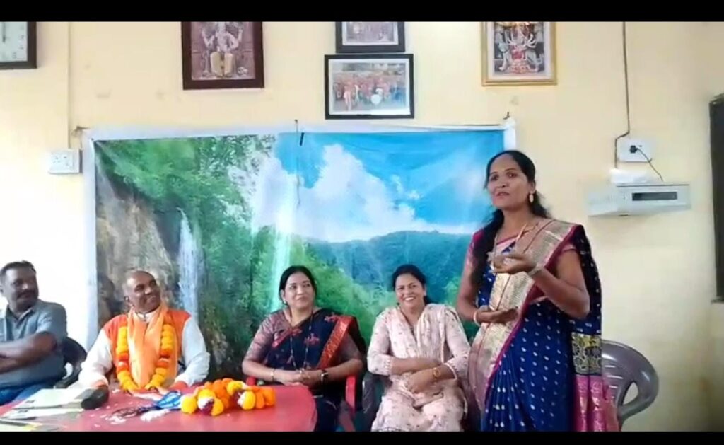 फिनिक्स करिअर अकॅडमी, नाशिक रोड येथे राष्ट्रीय आणि आंतरराष्ट्रीय स्तरावर यश संपादन करणाऱ्या विद्यार्थ्यांचा भव्य सत्कार समारंभ संपन्न 🏃♀️🇮🇳 whatsapp image 2025 10 26 at 11.23.56 am