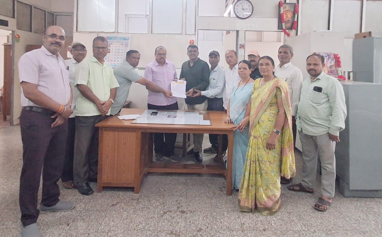 दिंडोरी ( नाशिक ):- शिक्षक परिषदेतून इशारा – निवड श्रेणी प्रस्ताव त्वरित मंजूर करा, अन्यथा तीव्र आंदोलन -(प्रतिनिधी : रावसाहेब जाधव )