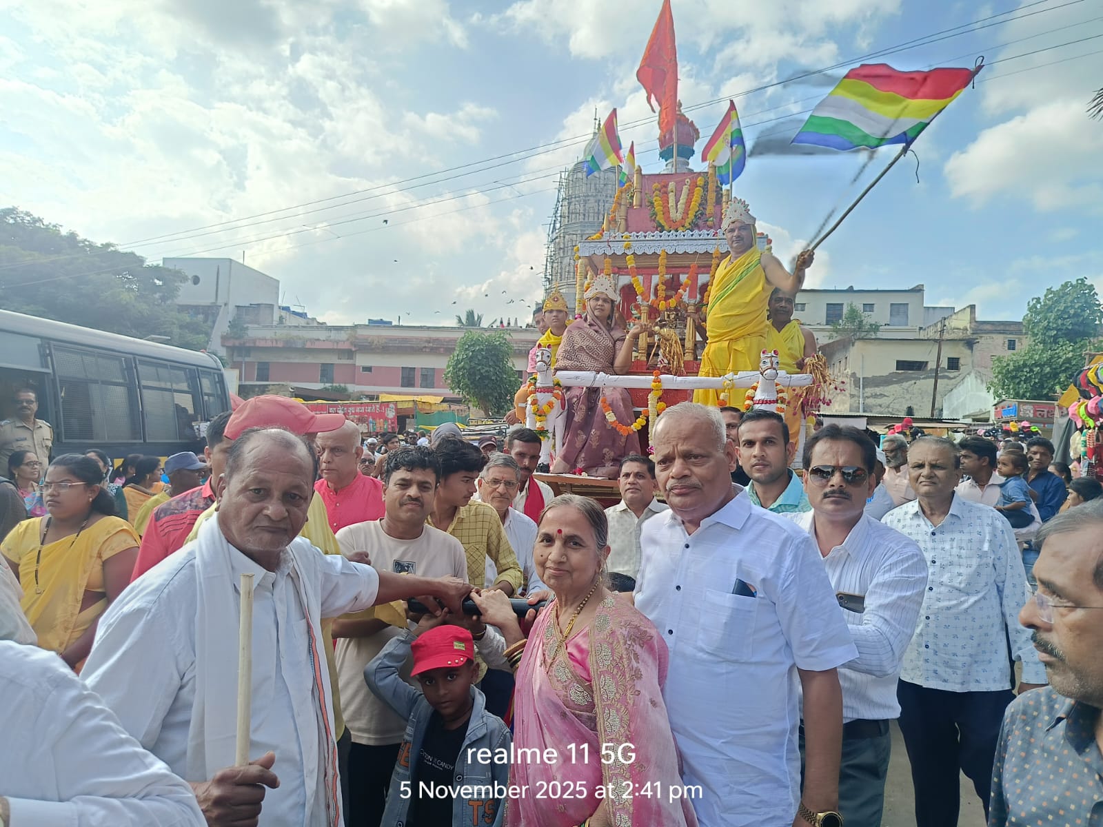 अंतापूर (बागलाण):- मांगीतुंगी तीर्थक्षेत्रात भगवान महावीरांच्या रथमिरवणुकीचा भव्य सोहळा-भाविकांच्या जयघोषात भक्तिरसाने न्हावलेले वातावरण – (प्रतिनिधी : अरुणकुमार भामरे )