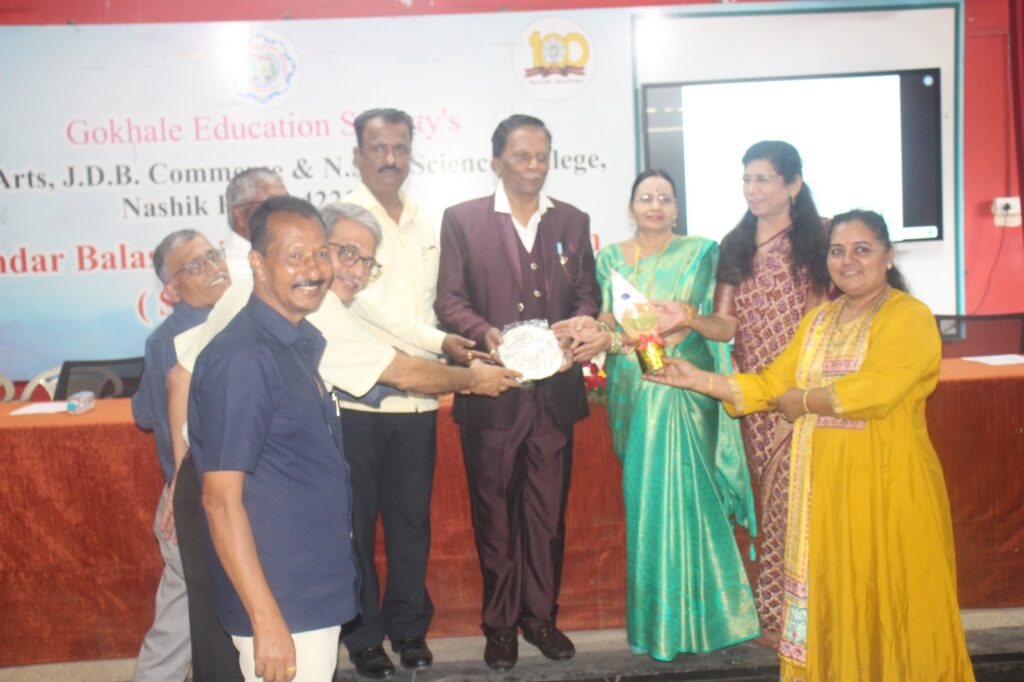 नाशिकरोड :- बिटको महाविद्यालयाचे प्राध्यापक संजय परमसागर सेवानिवृत्त – शैक्षणिक, सांस्कृतिक आणि सामाजिक क्षेत्रातील उल्लेखनीय योगदानाबद्दल गौरव समारंभ संपन्न-( प्रतिनिधी : संजय परमसागर ) whatsapp image 2025 11 06 at 9.39.04 am