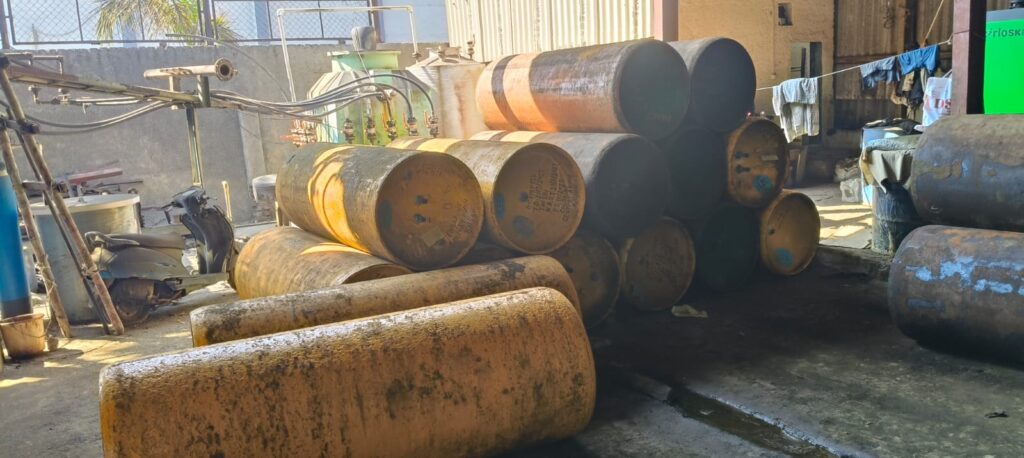 पालघर:-तारापूर एमआयडीसीत क्लोरीन वायू गळती; तात्काळ नियंत्रणामुळे मोठा अनर्थ टळला-(प्रतिनिधी : बाळकृष्ण ढोके) whatsapp image 2026 02 25 at 5.09.14 pm