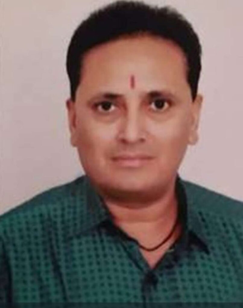 फोटो 2 dr. संभाजी पाटील