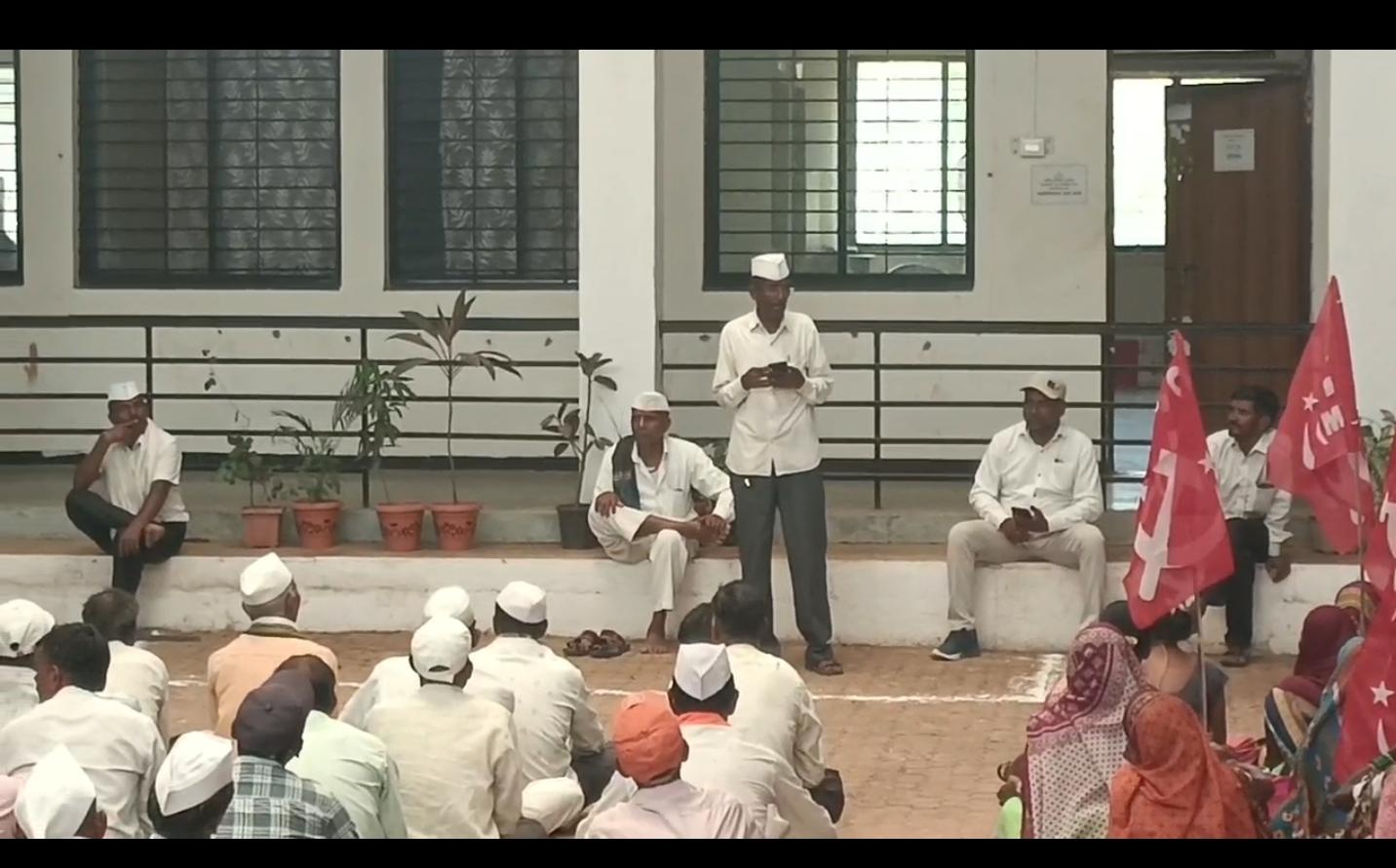 वांगणसुळे:-जलसंधारण कामे ठप्प; वांगणसुळे–खोबळा ग्रामस्थांचा तहसील कार्यालयासमोर बेमुदत धरणे आंदोलनाचा इशारा-(प्रतिनिधी – दौलत चौधरी)