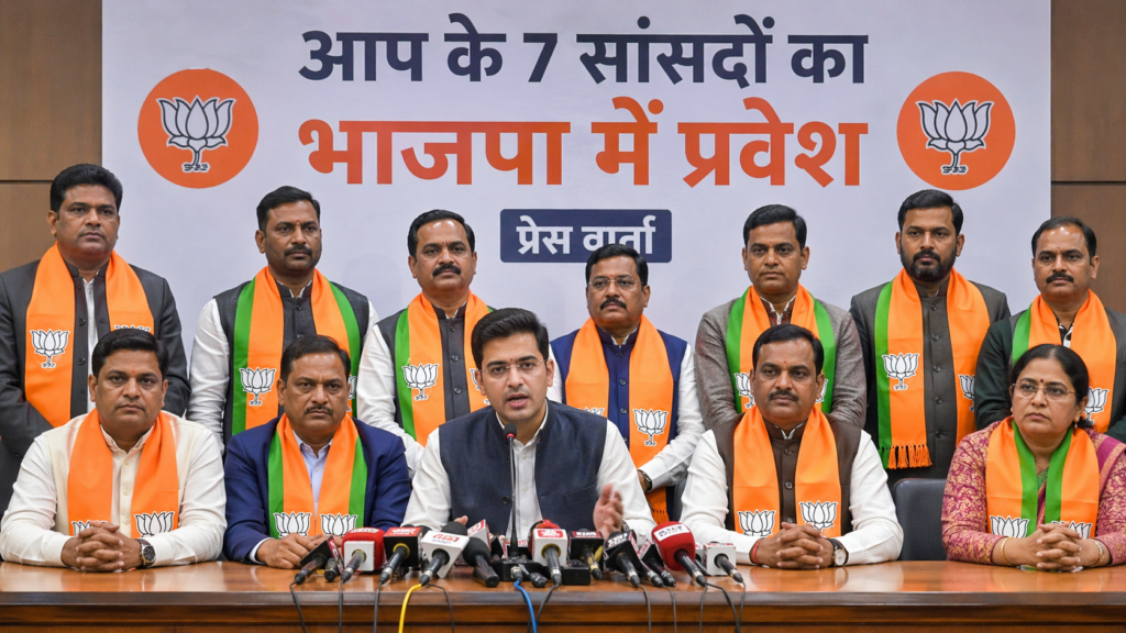 फोटो १ दिल्ली २४ एप्रिल