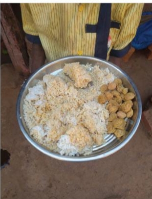 मोखाडा:-घानवळ जिल्हा परिषद शाळेत शालेय पोषण आहाराचा दर्जा खालावलाविद्यार्थ्यांच्या आरोग्याशी खेळ; पालक व ग्रामस्थांकडून चौकशीची मागणी-(प्रतिनिधी : अशोक मालक )