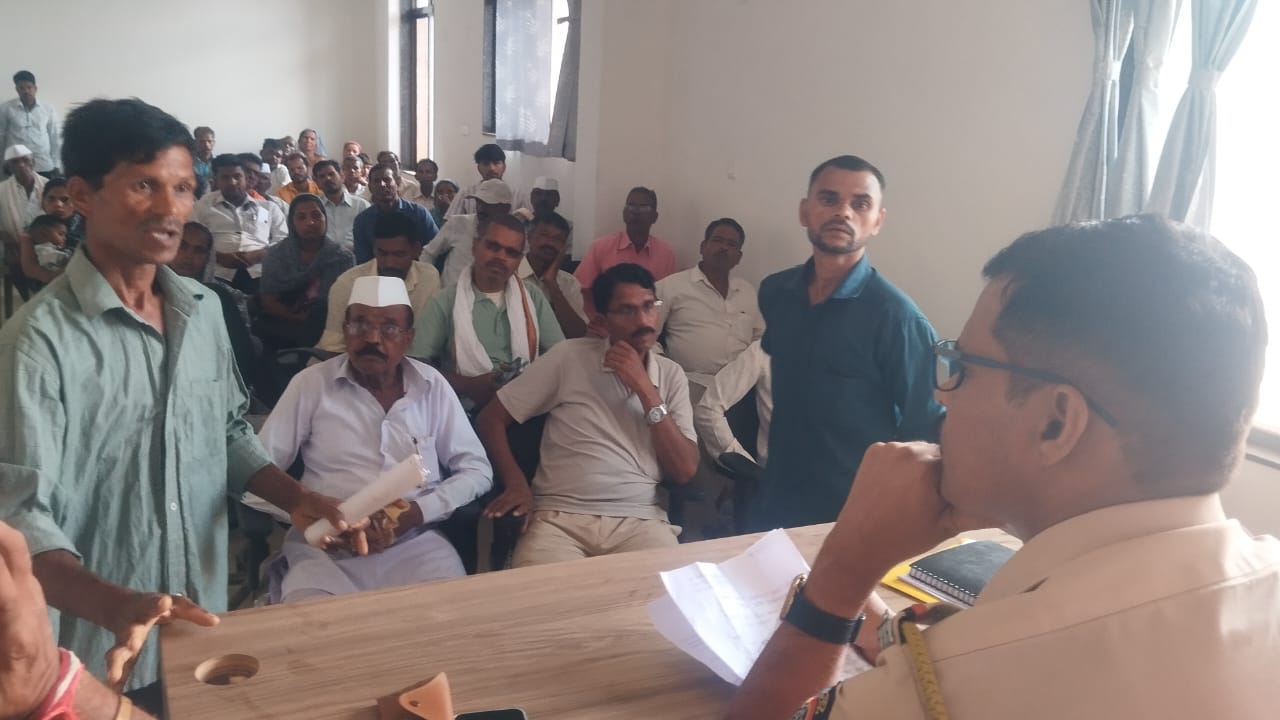 सुरगाणा :-सुरगाणा पोलीस ठाण्यात तक्रार निवारण दिन उत्साहात; नागरिकांच्या समस्यांवर तत्काळ कारवाईचे आश्वासन- (प्रतिनिधी :हिरामण चौधरी )