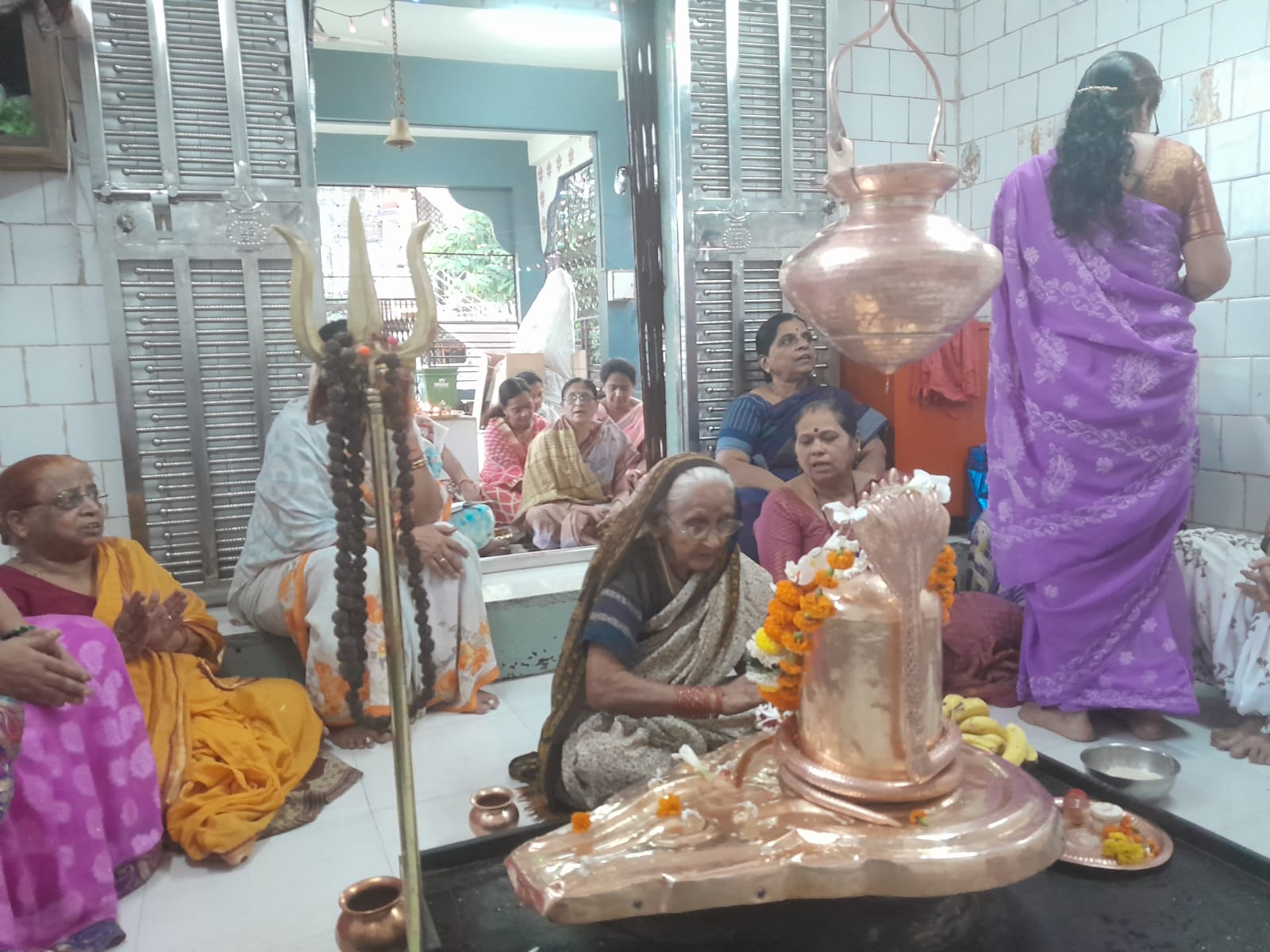 नाशिक :-‘विधवेलाही सन्मानाने जगण्याचा अधिकार’; तुळसाई बहुउद्देशीय संस्थेचा सावित्री पौर्णिमा व हळदीकुंकू सोहळा उत्साहात- (प्रतिनिधी : निलेश शेकोकार)