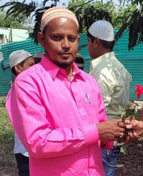 प्रेम, आपुलकी आणि शुभेच्छांचा वर्षाव; वाढदिवसानिमित्त शुभेच्छा देणाऱ्या सर्वांचे पत्रकार सुभान शेख यांचे मनःपूर्वक आभार