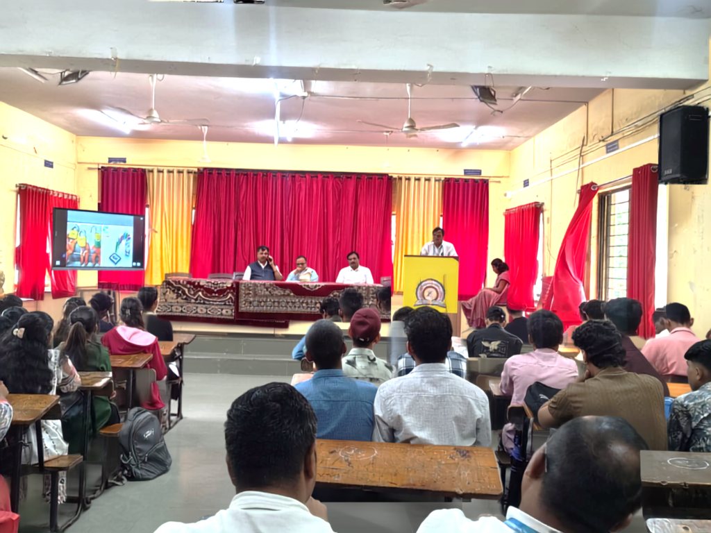 'ध्येय, कौशल्य आणि आत्मविश्वास'चा मंत्र; त्र्यंबकेश्वर महाविद्यालयात इंडक्शन प्रोग्राम उत्साहात संपन्न untitled design