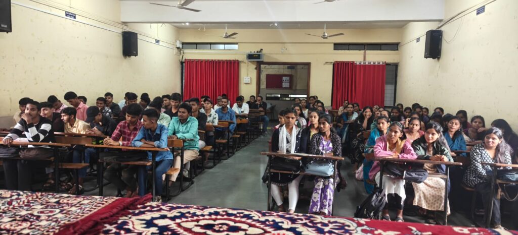 'ध्येय, कौशल्य आणि आत्मविश्वास'चा मंत्र; त्र्यंबकेश्वर महाविद्यालयात इंडक्शन प्रोग्राम उत्साहात संपन्न whatsapp image 2026 08 09 at 3.46.07 pm