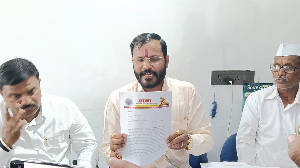 नाशिक :-नाशिक रिंग रोड बाधित शेतकऱ्यांचा संताप अनावर! कुंभमेळ्याच्या ध्वजारोहणावेळी आत्मदहन आंदोलनाचा इशारा-(प्रतिनिधी :निलेश शेकोकार ) whatsapp image 2026 10 30 at 5.14.01 pm